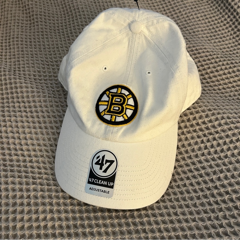 ‘47 Brand White Boston Bruins Cap - NWT